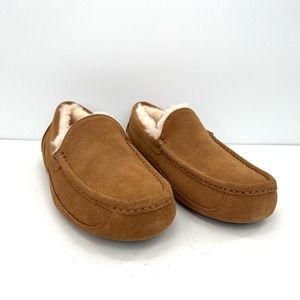 New UGG Men's Ascot Suede Slipper. Designer